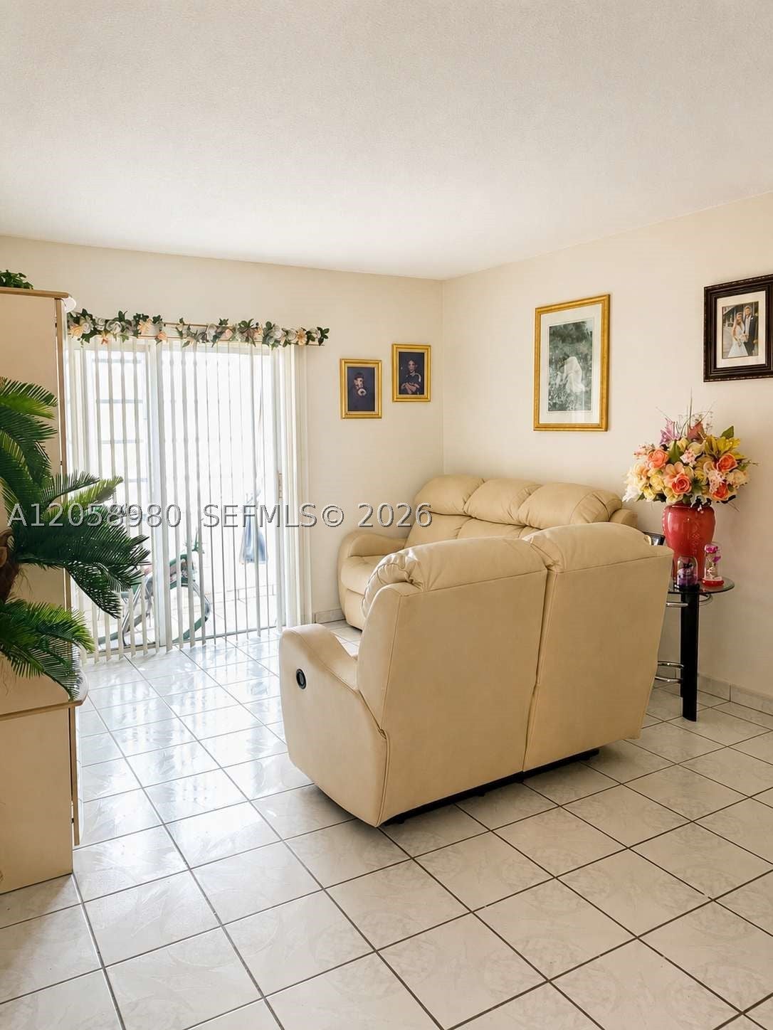 110 Royal Palm Rd 208