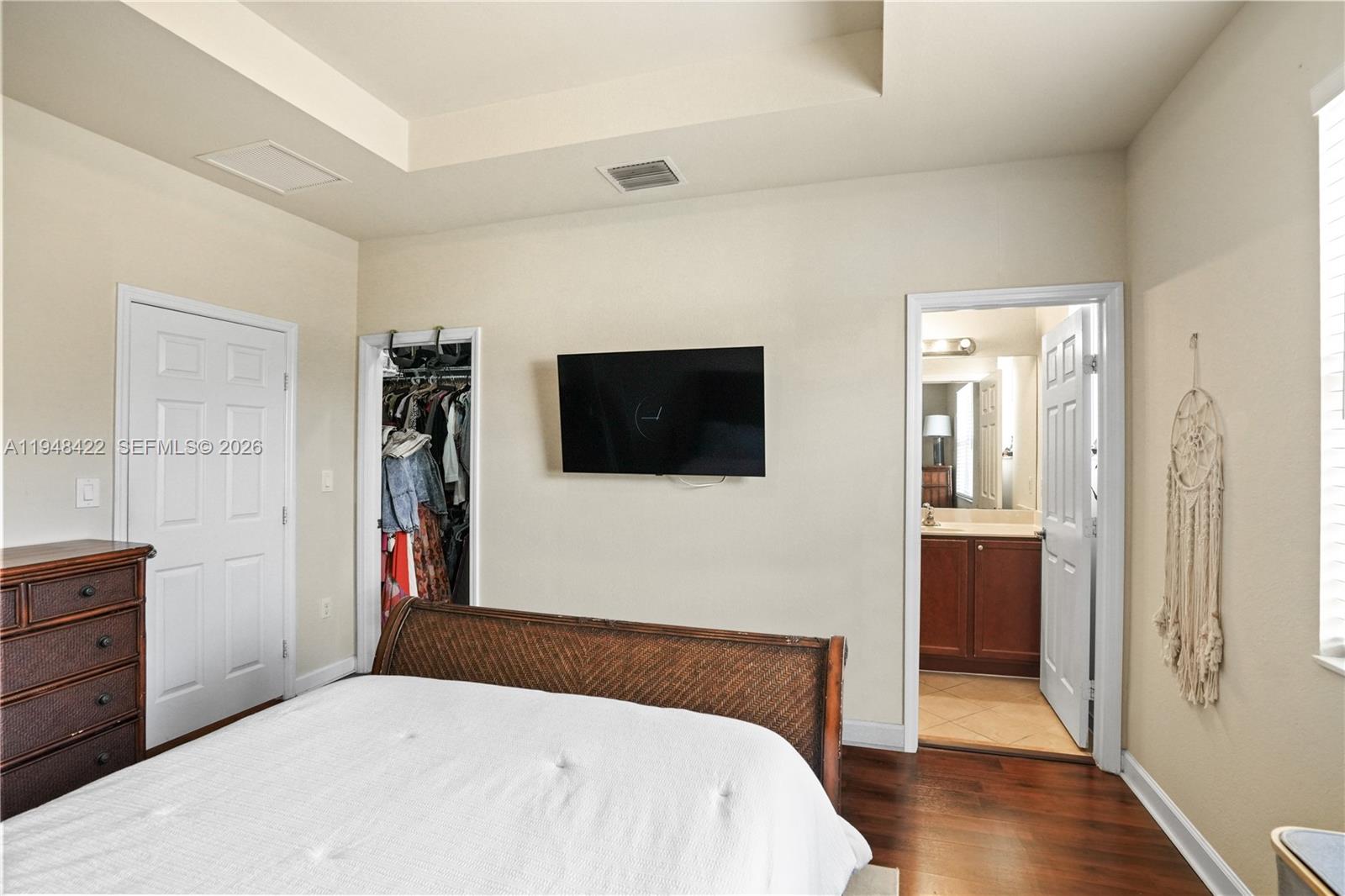 LAKES BY THE BAY EVE REPL - Residential