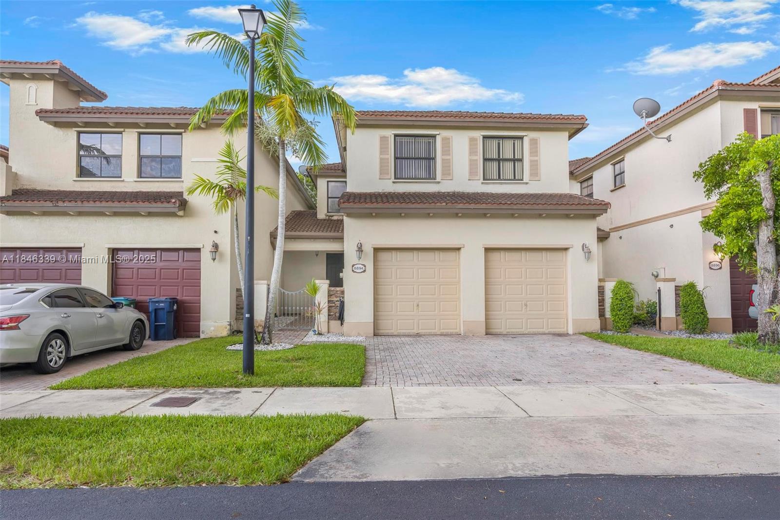 Stunning 3-bedroom, 2-bathroom townhome located in the sought-after Lakes by the Bay community. Step into a spacious open-concept living area featuring tile flooring throughout and a modern kitchen equipped with full appliances and a large countertop.All bedrooms are privately located upstairs, including a primary suite with its own ensuite bathroom and a generous walk-in closet for added comfort. Enjoy your own fenced-in patio, ideal for outdoor dining, gardening, or simply relaxing in your private space. Conveniently located near Black Point Marina, top-rated schools, shopping, dining, and major highways—this home offers the perfect balance of comfort and convenience. Schedule your showing today!