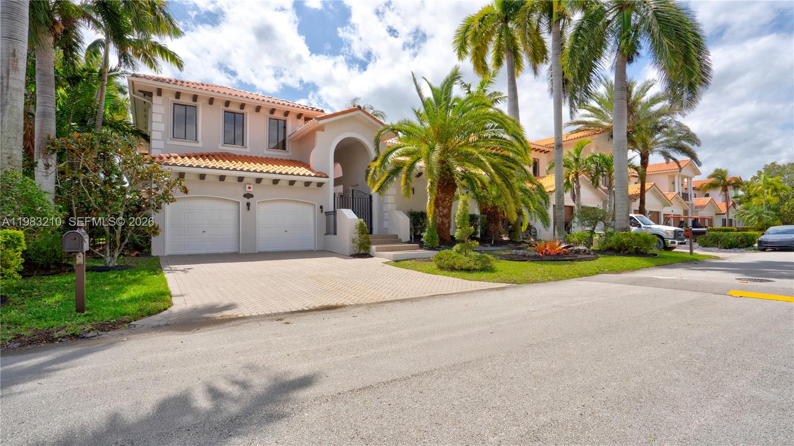 CUTLER CAY - Residential