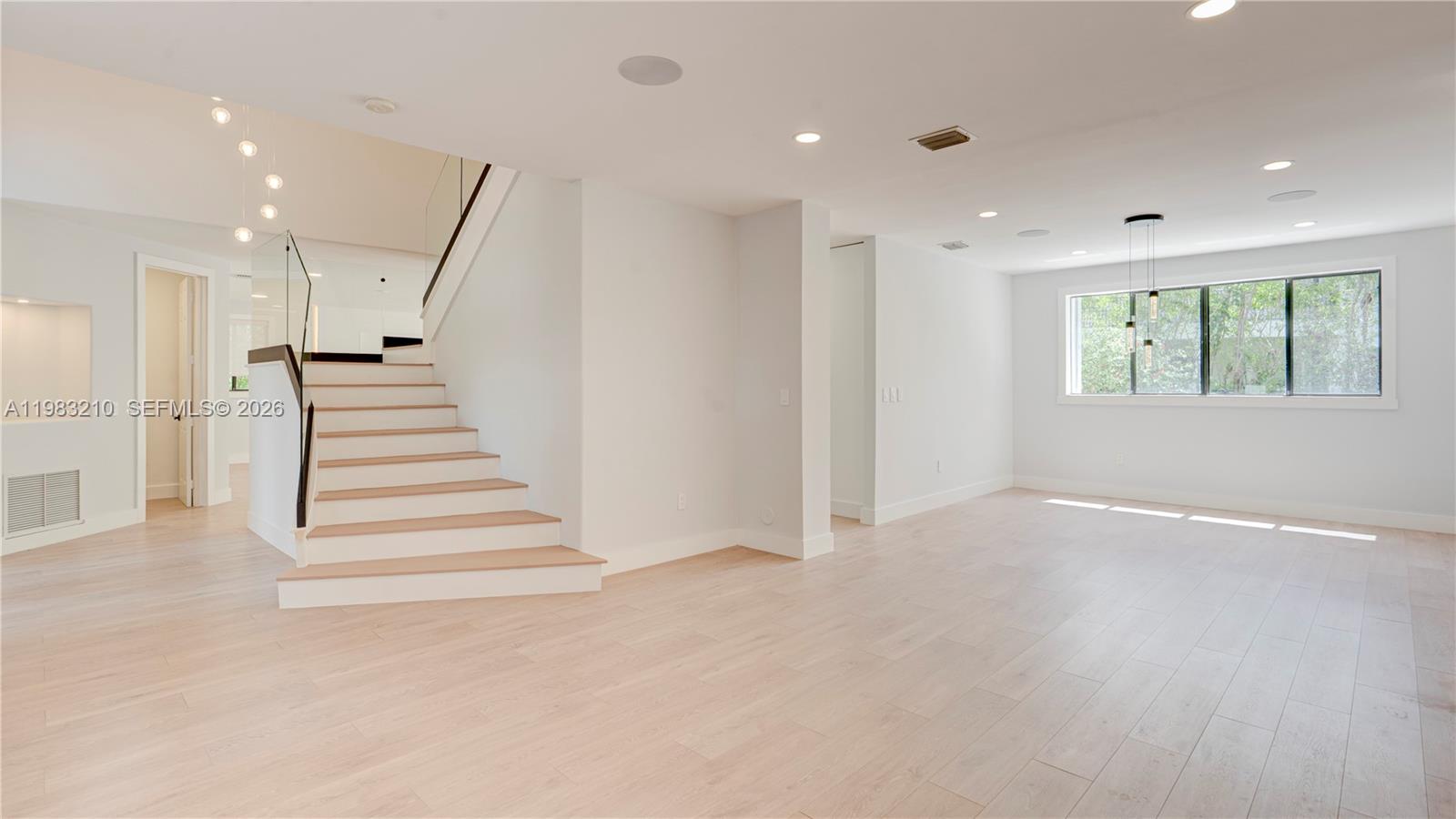 CUTLER CAY - Residential