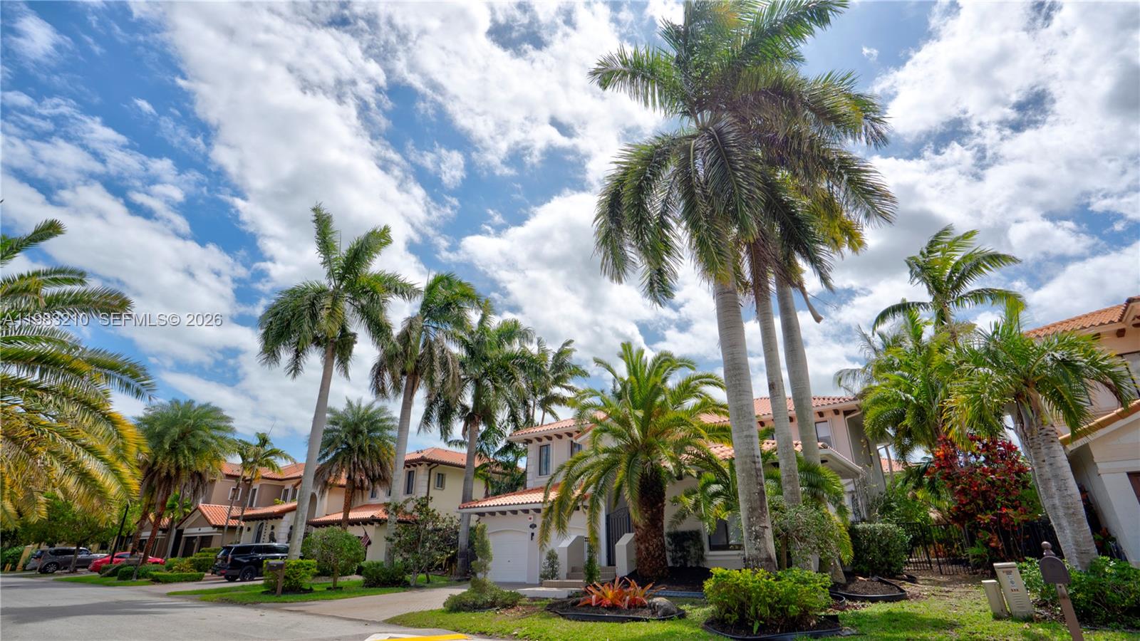 CUTLER CAY - Residential