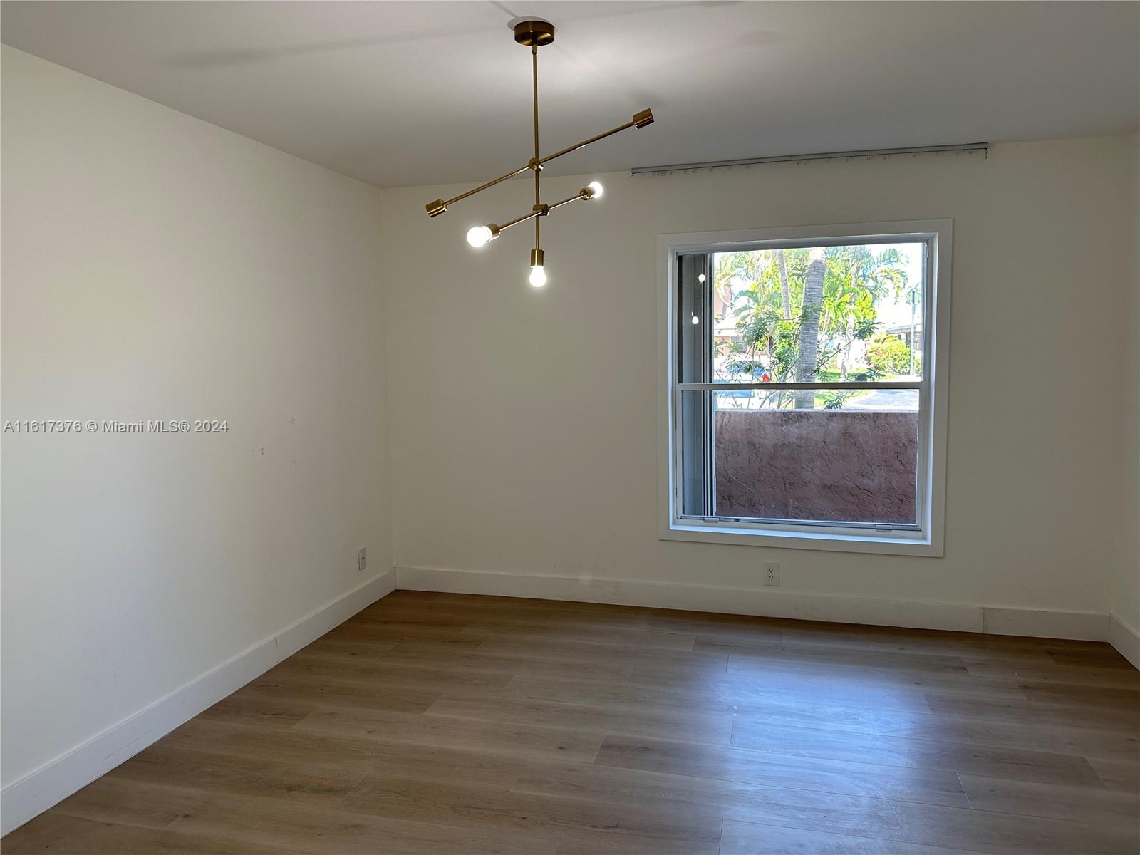 GULFSTREAM TOWNHOMES COND - Residential