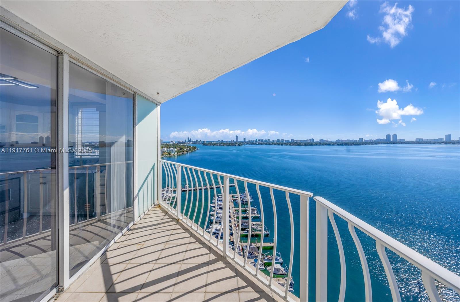 THE GRANDVIEW PALACE COND - Residential Lease