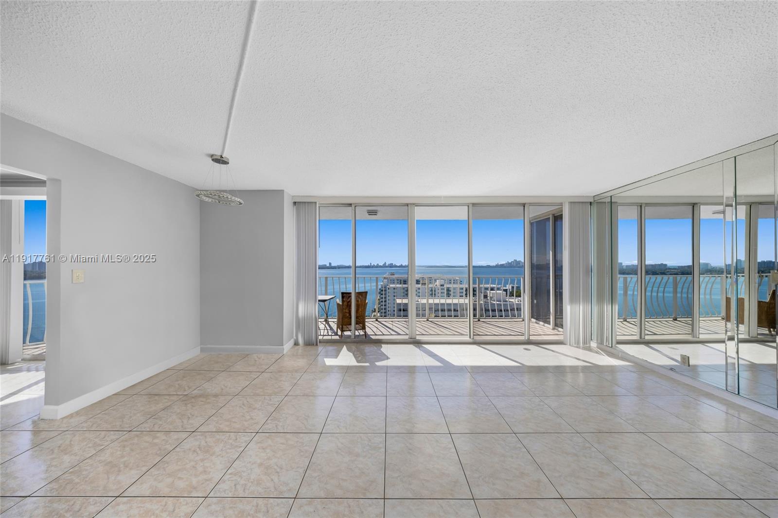 THE GRANDVIEW PALACE COND - Residential Lease