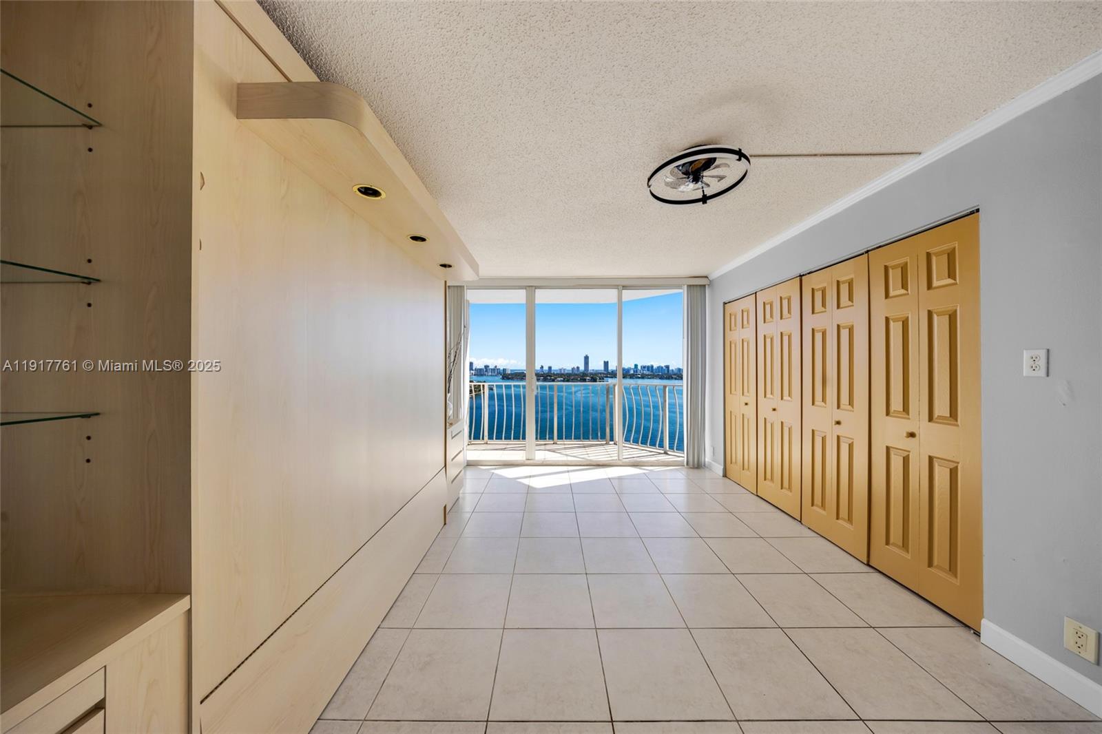 THE GRANDVIEW PALACE COND - Residential Lease