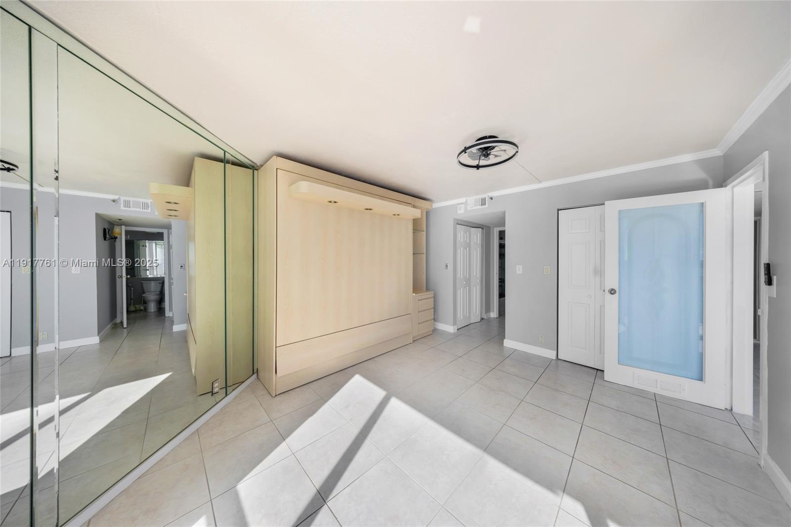 THE GRANDVIEW PALACE COND - Residential Lease