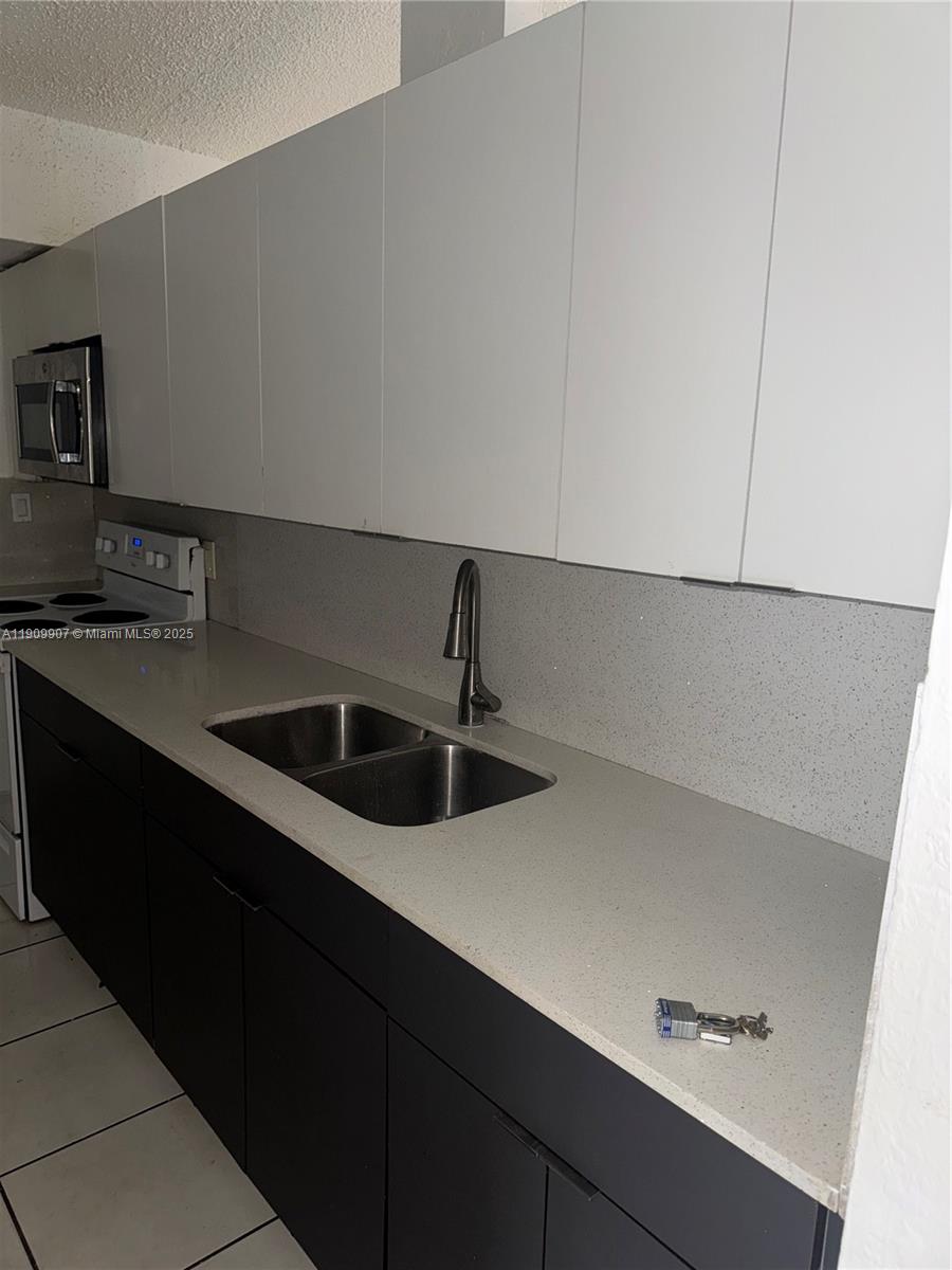 VISTA VERDE CLUSTERS UNIT - Residential