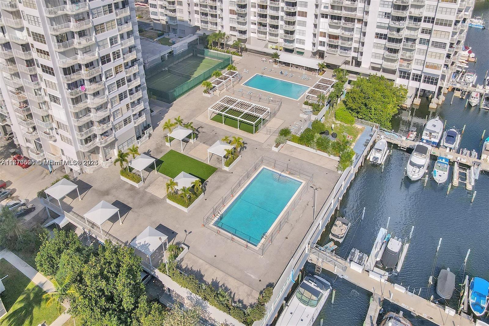 18051 Biscayne Blvd 1804