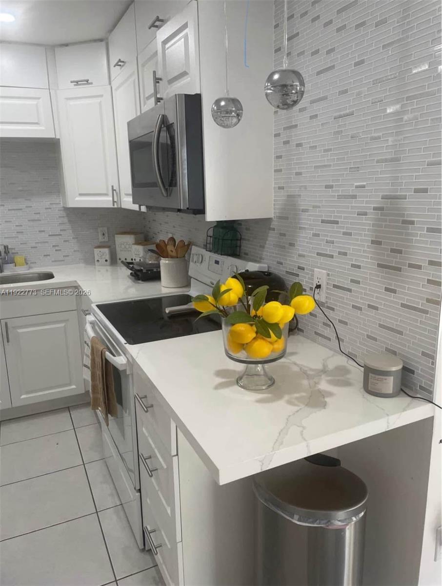 PARK PLACE AT KINGS MEADO - Residential