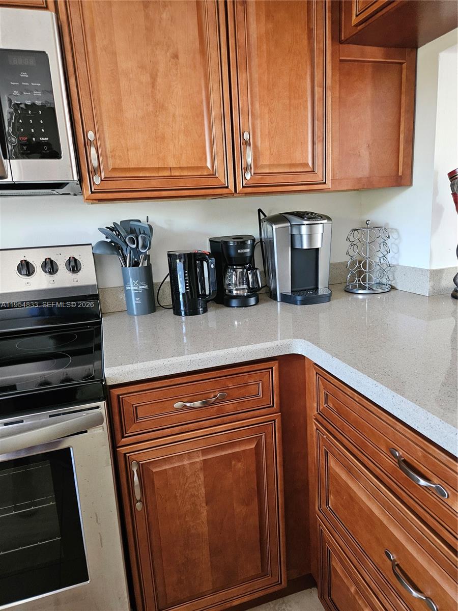 LIVE OAK CONDO ELEVEN - Residential