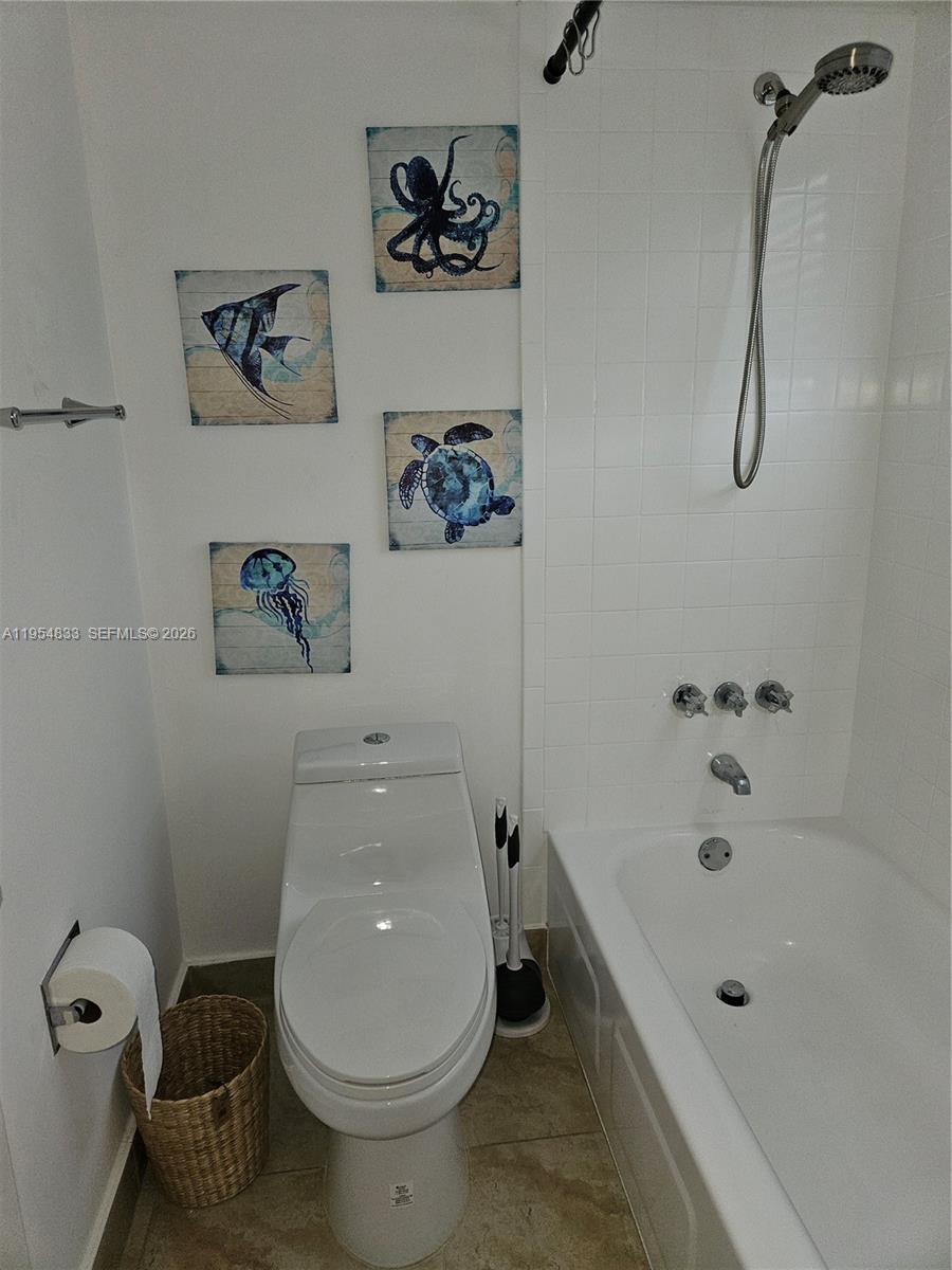 LIVE OAK CONDO ELEVEN - Residential