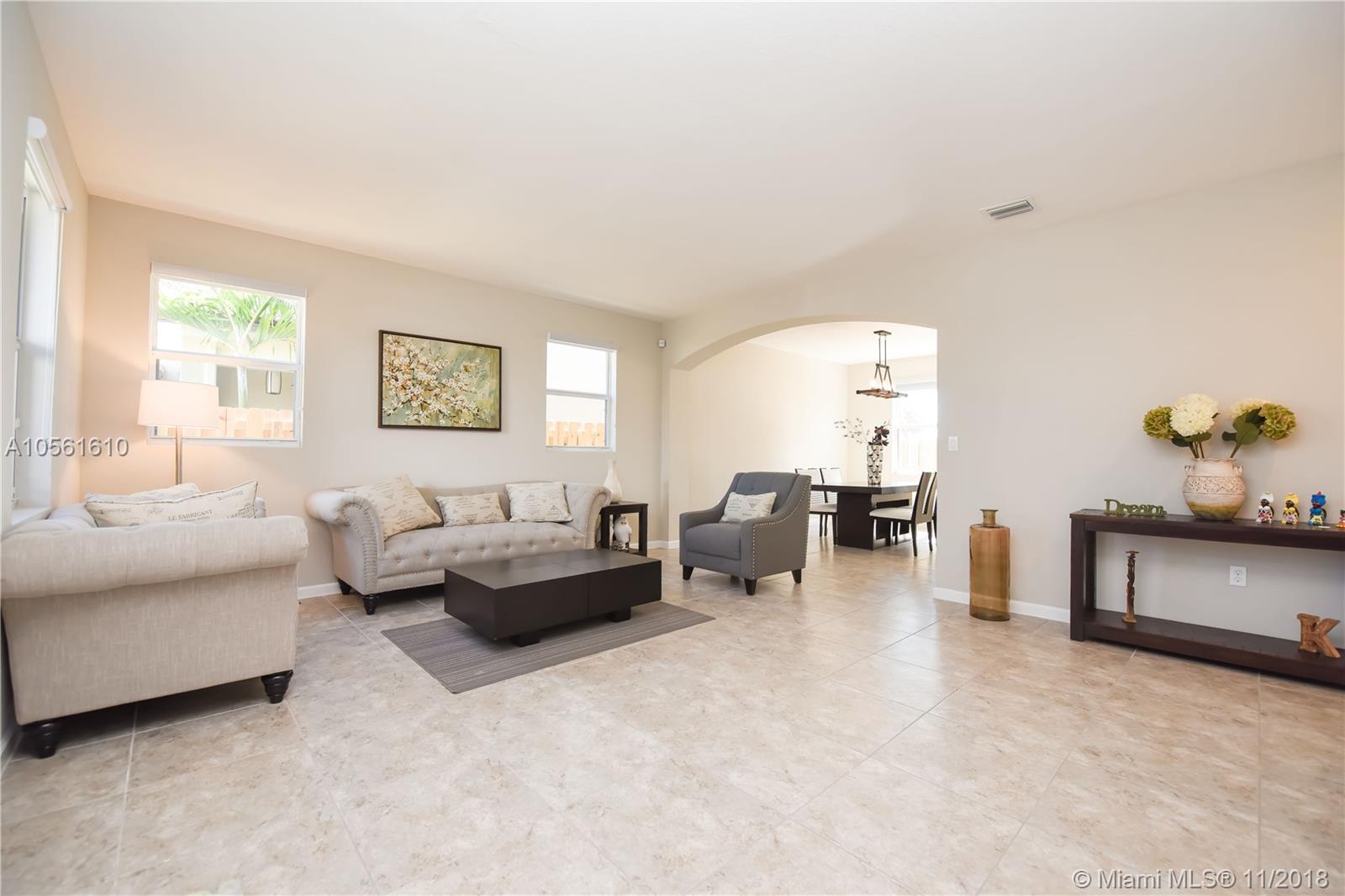 HEMINGWAY POINT - Residential