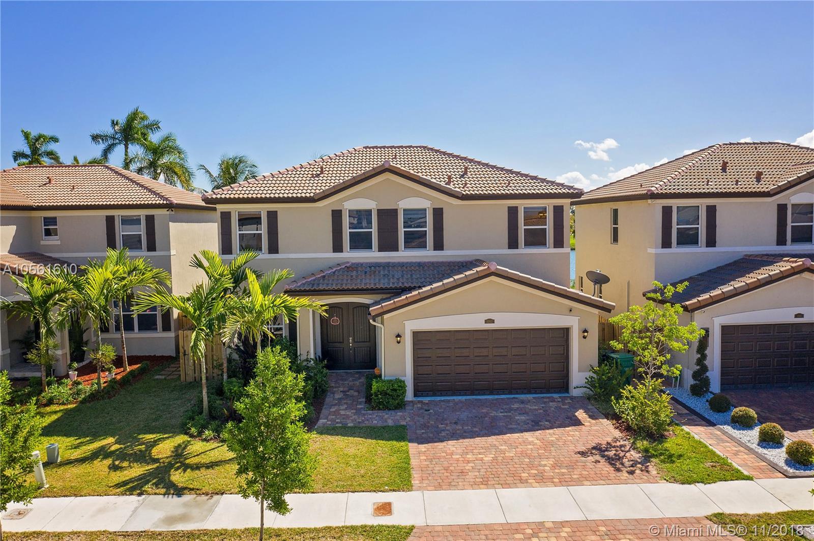 HEMINGWAY POINT - Residential