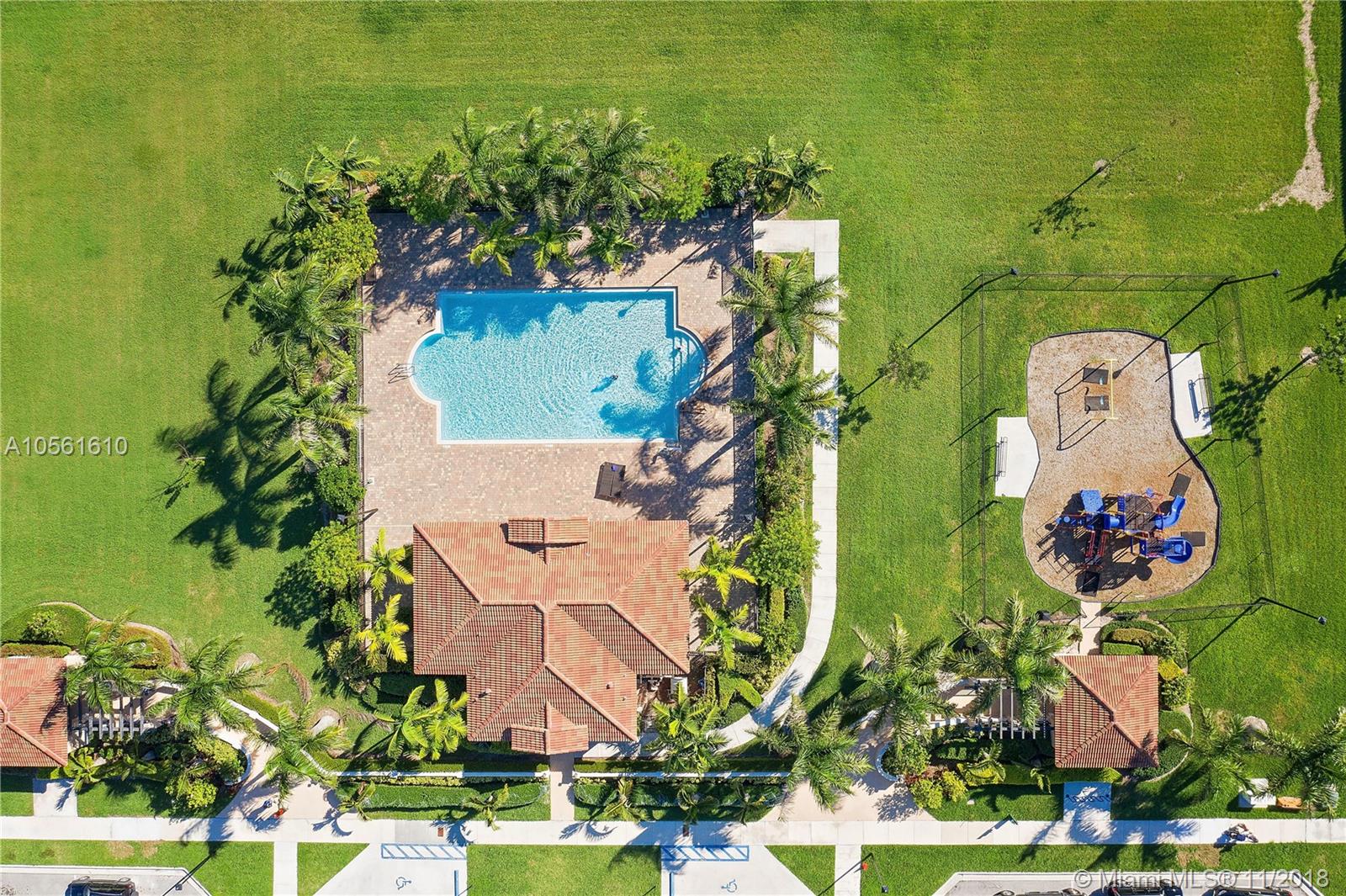 HEMINGWAY POINT - Residential