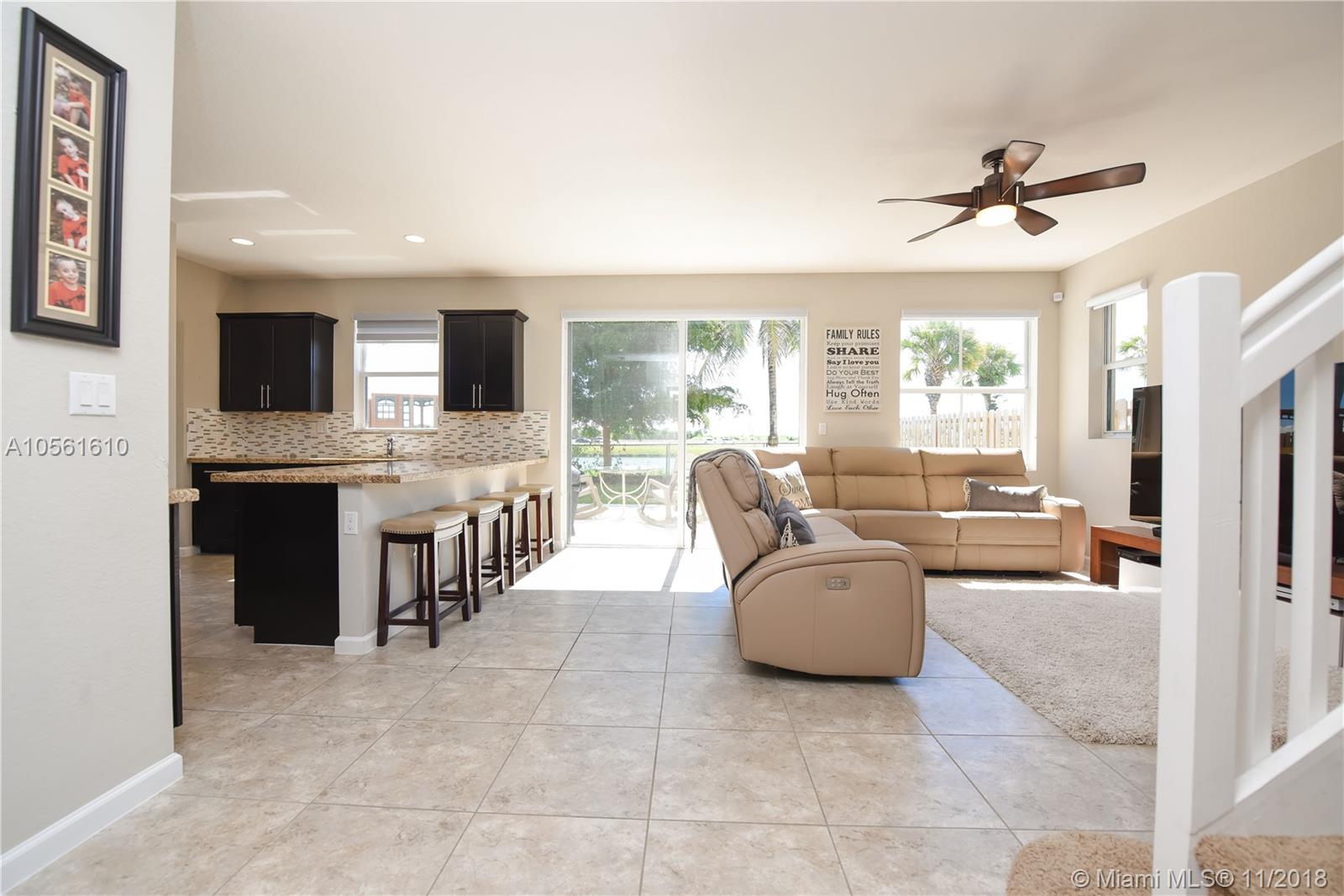 HEMINGWAY POINT - Residential