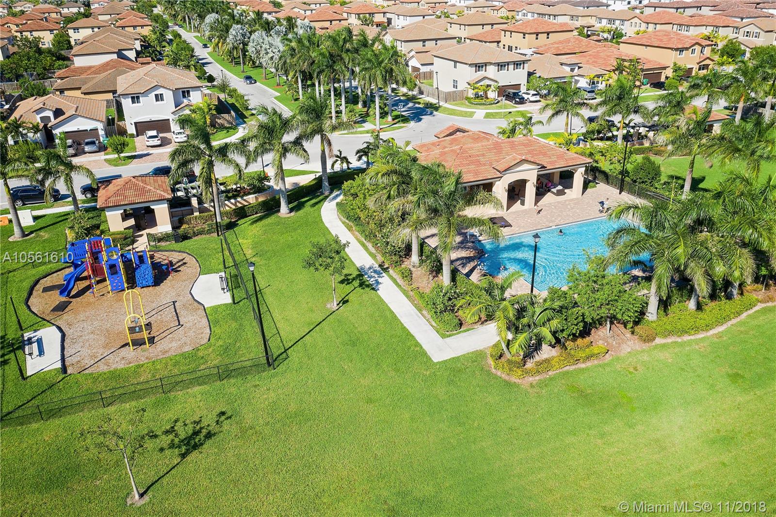 HEMINGWAY POINT - Residential