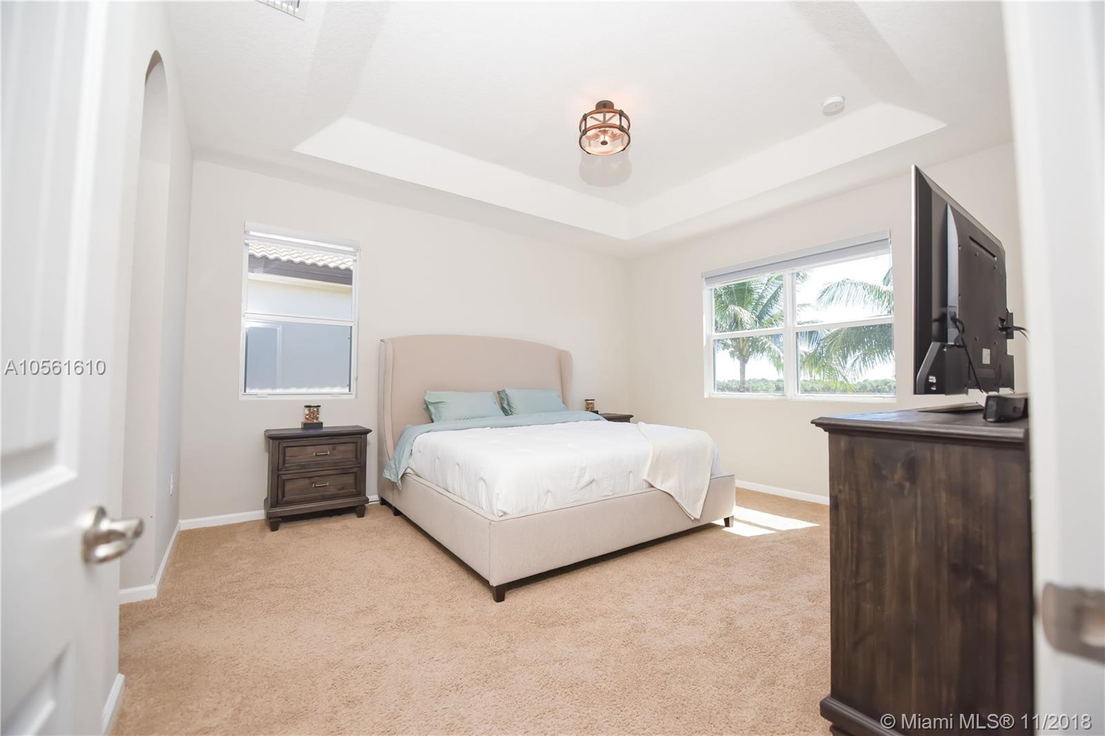 HEMINGWAY POINT - Residential