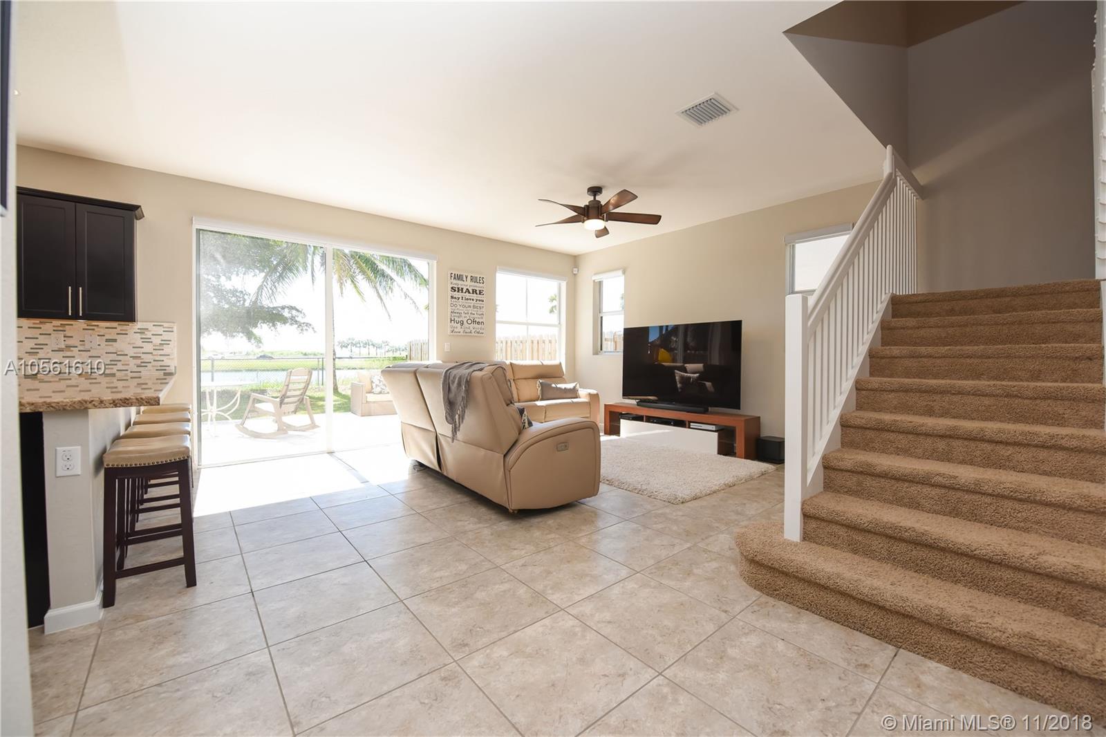 HEMINGWAY POINT - Residential