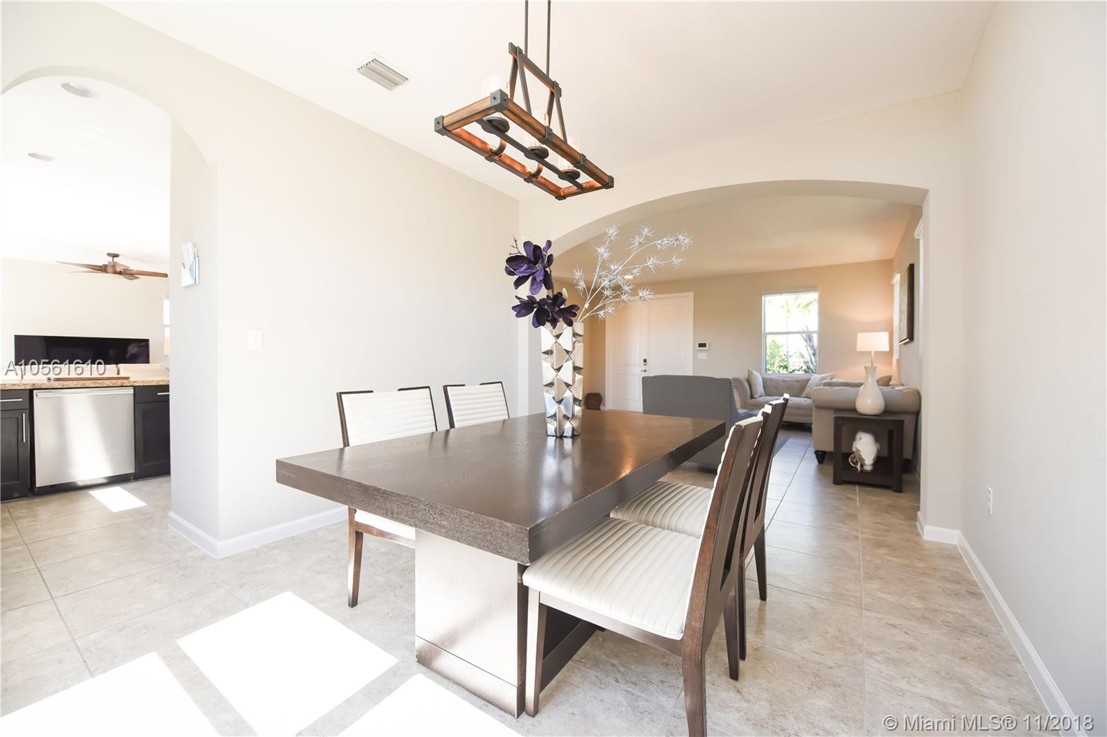 HEMINGWAY POINT - Residential
