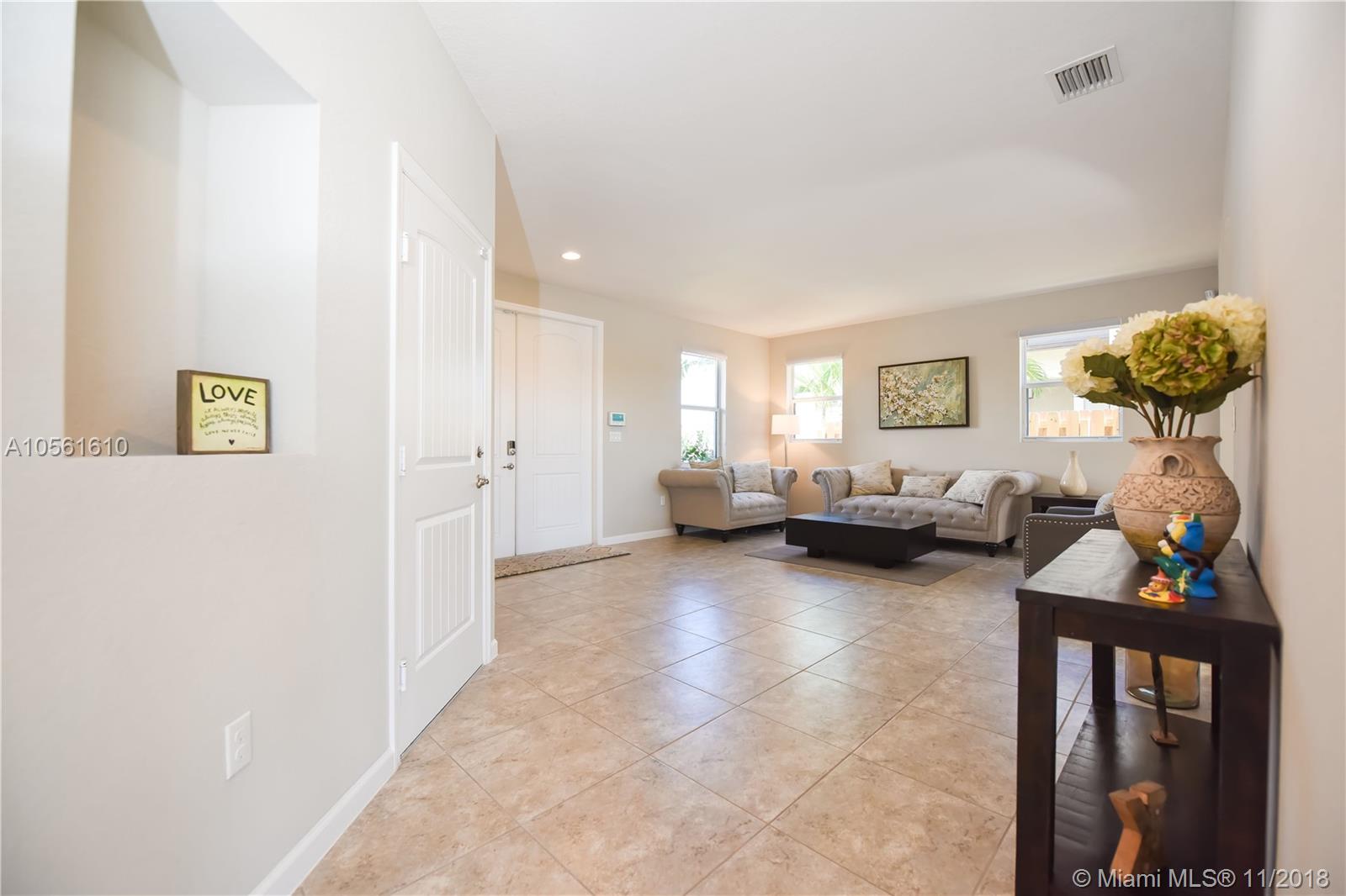 HEMINGWAY POINT - Residential
