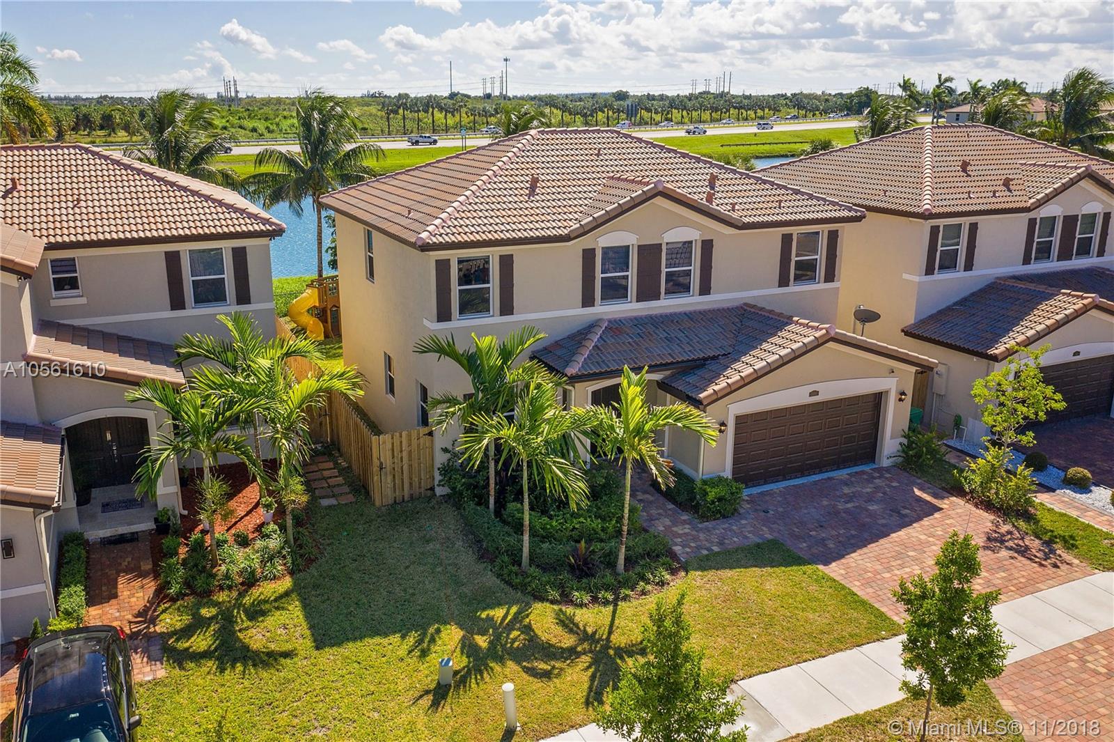 HEMINGWAY POINT - Residential