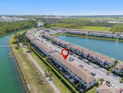 10055 SW 228th Ter 10055 Miami FL 33190