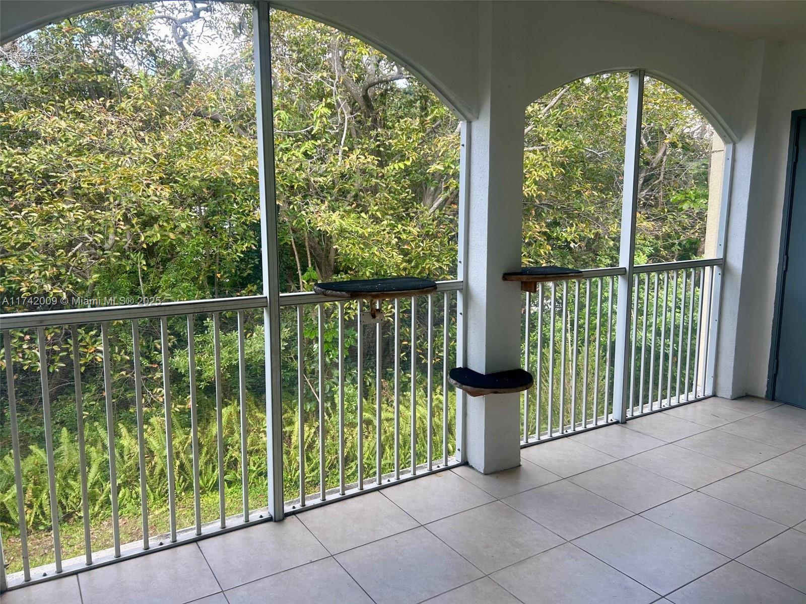 CASABLANCA ISLES CONDO - Residential