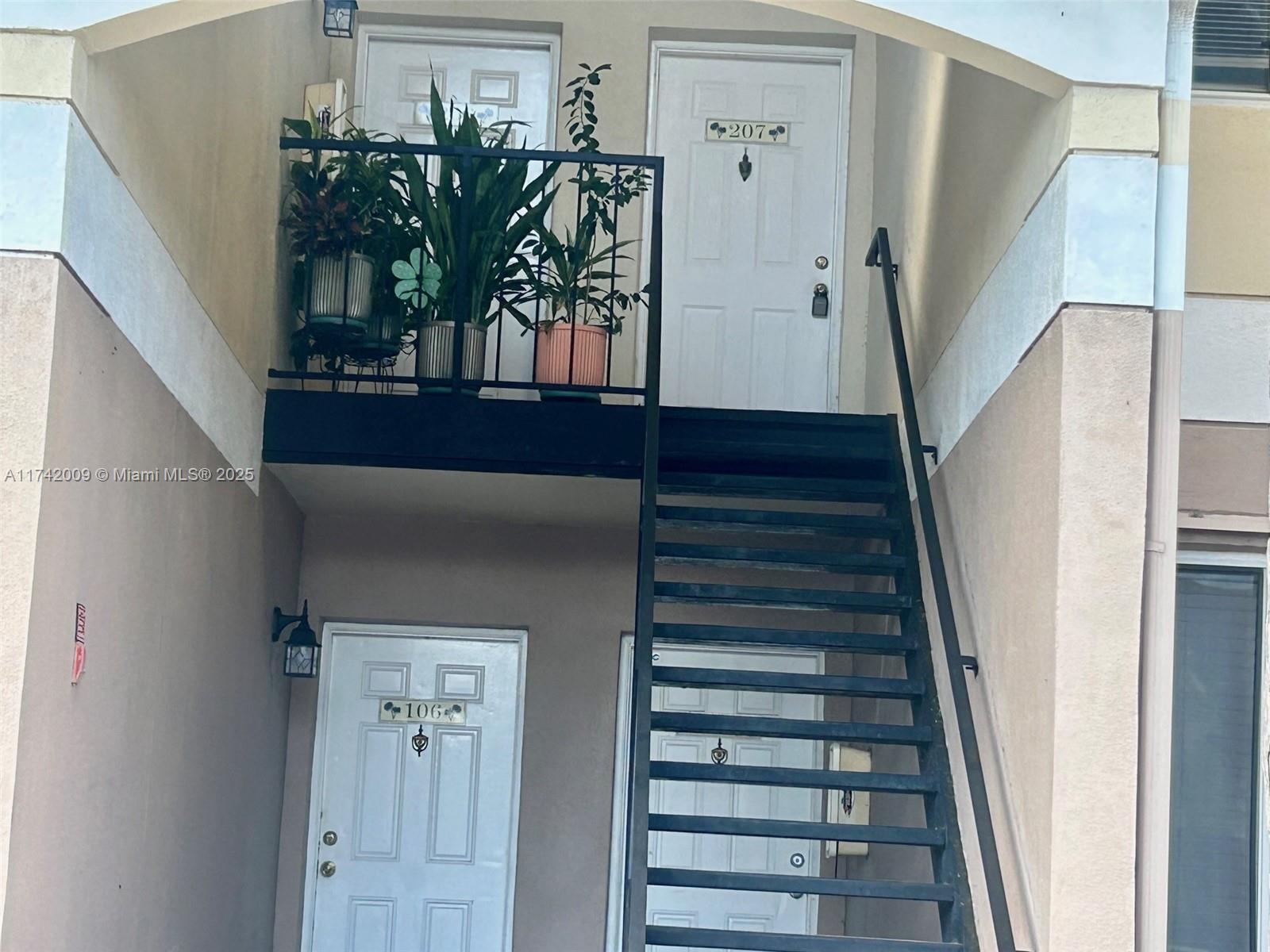 CASABLANCA ISLES CONDO - Residential