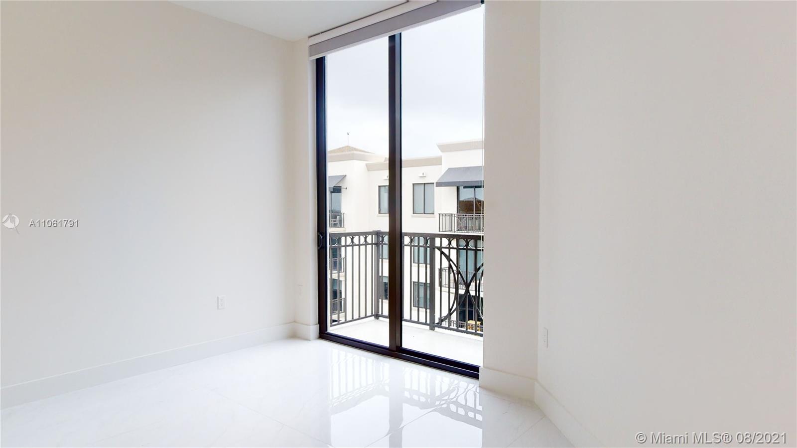 MERRICK MANOR CONDO - Residential