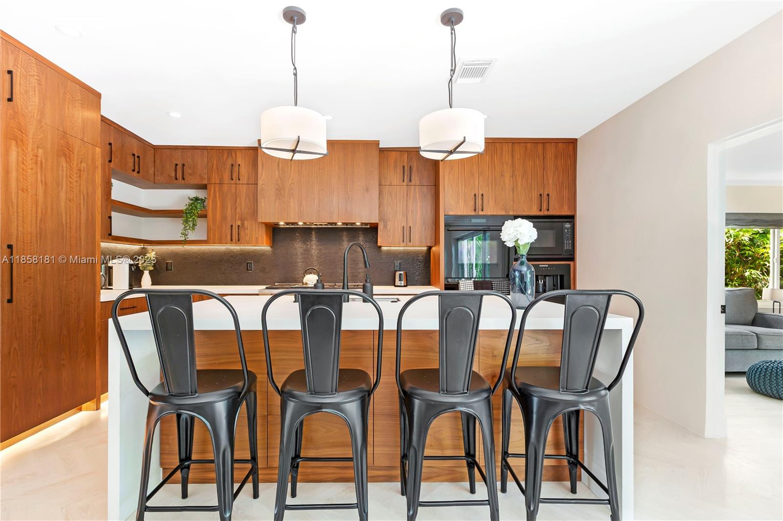 ALTOS DEL MAR NO 4 - Residential Lease