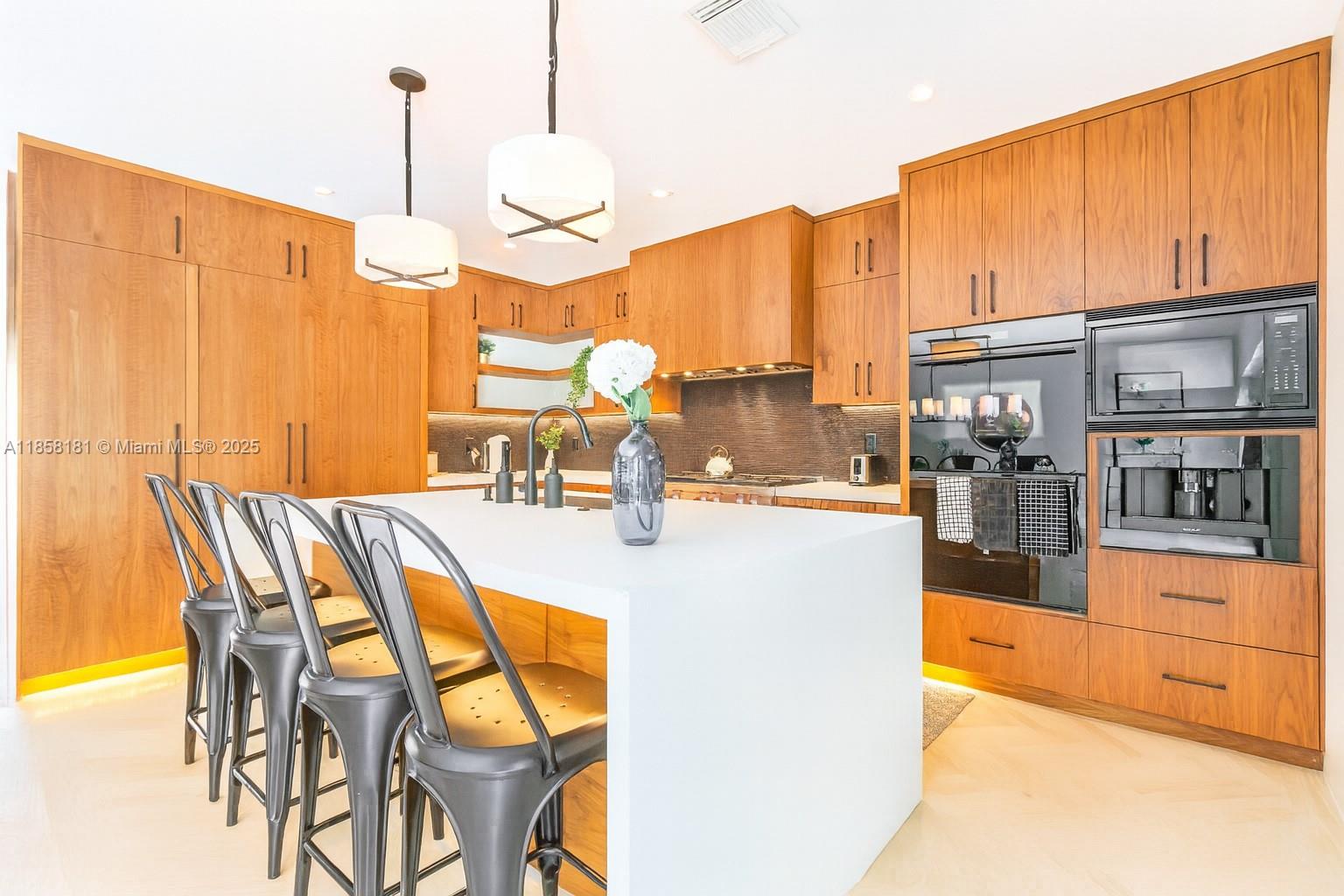 ALTOS DEL MAR NO 4 - Residential Lease