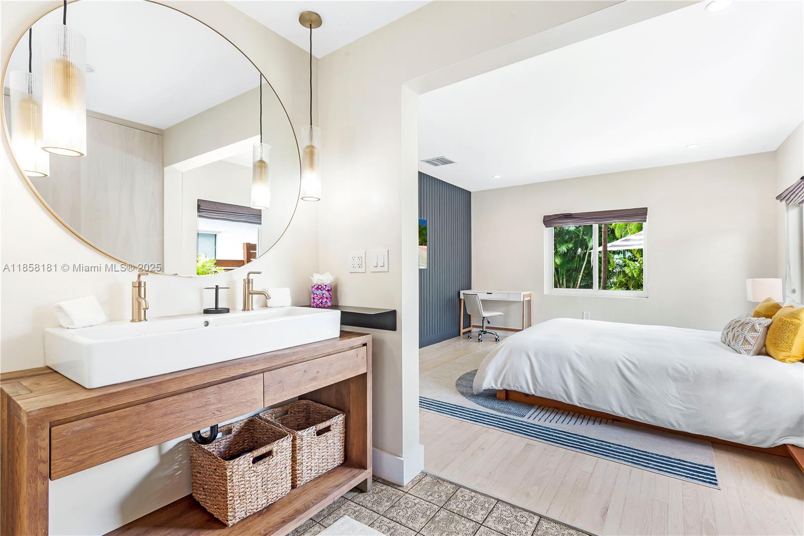 ALTOS DEL MAR NO 4 - Residential Lease