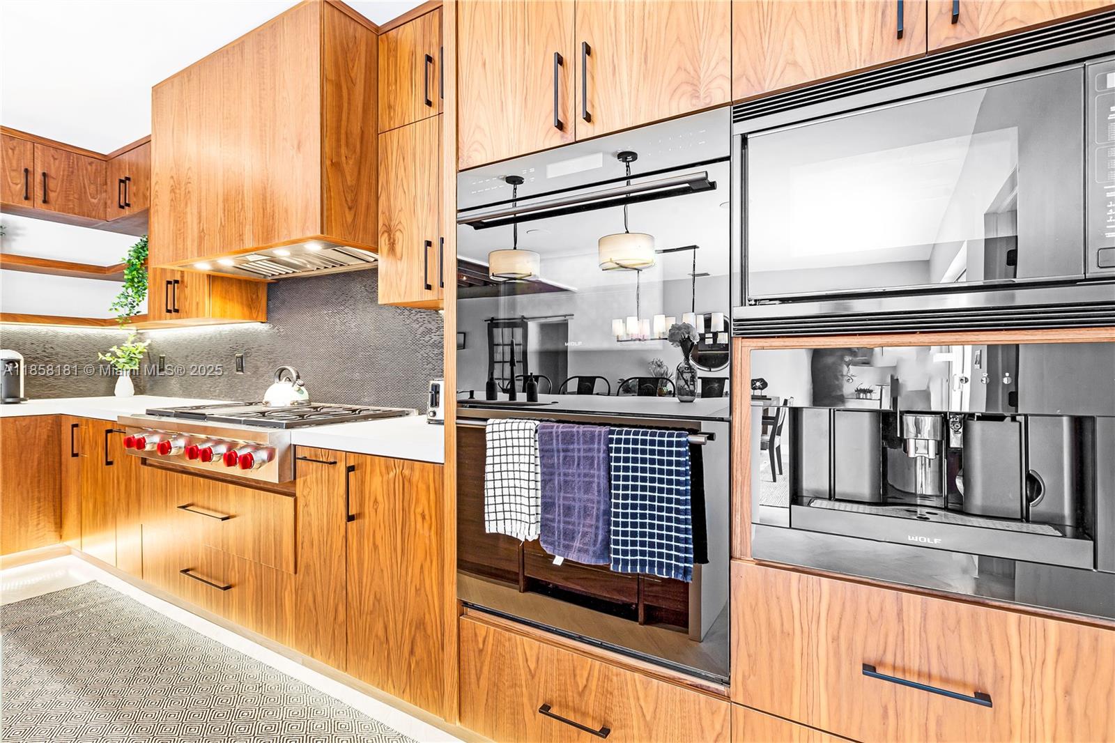 ALTOS DEL MAR NO 4 - Residential Lease