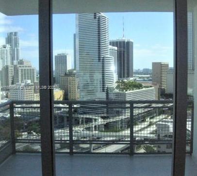 350 S Miami Ave 2105