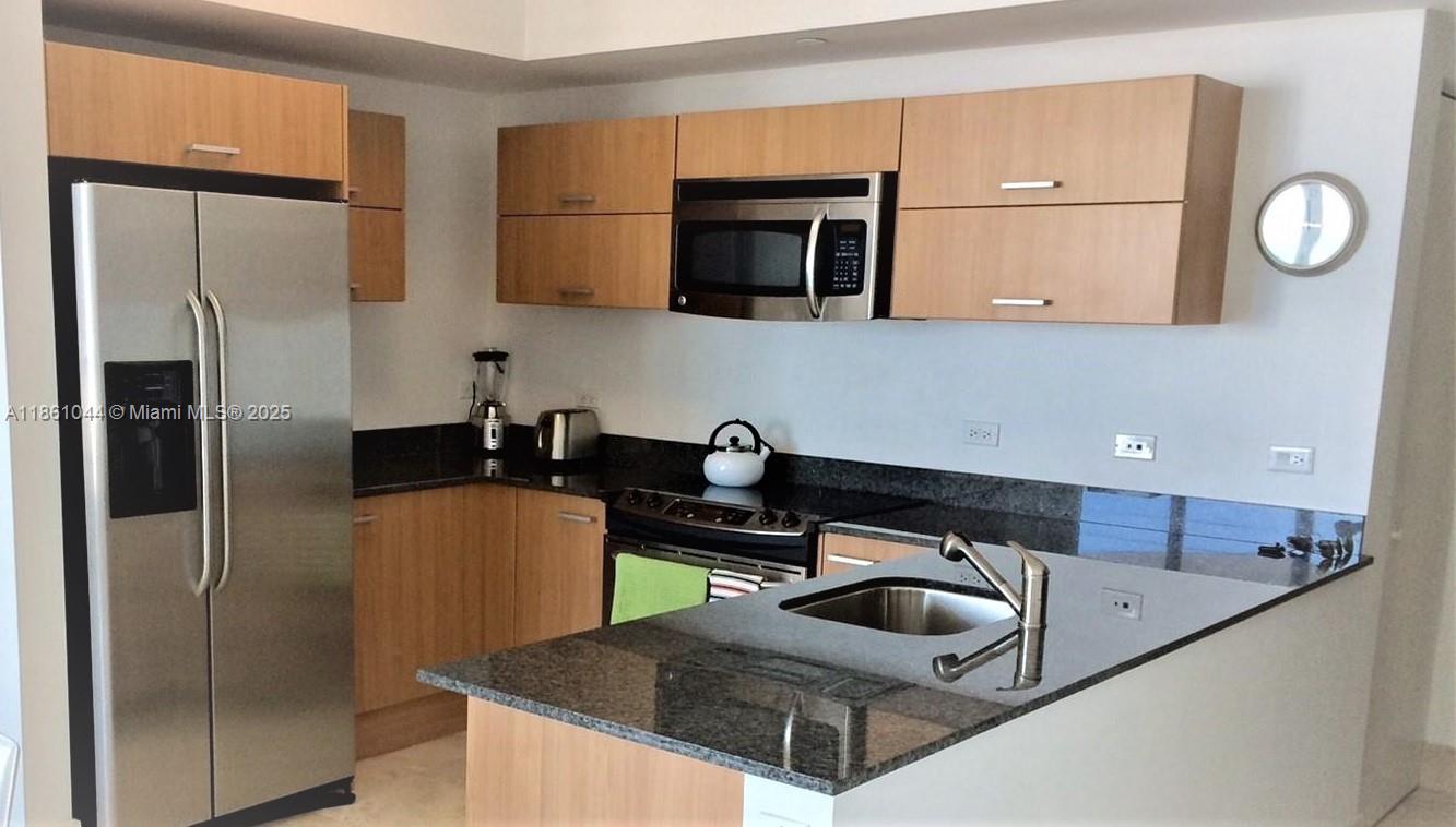 350 S Miami Ave 2105