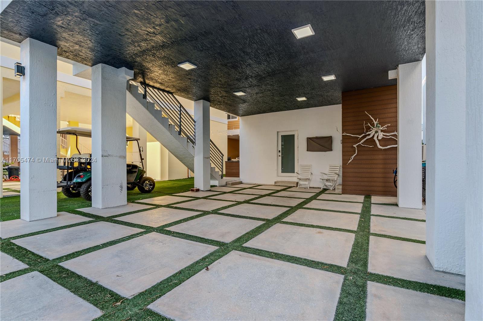 KEY LARGO OCEAN RESORT CO - Residential