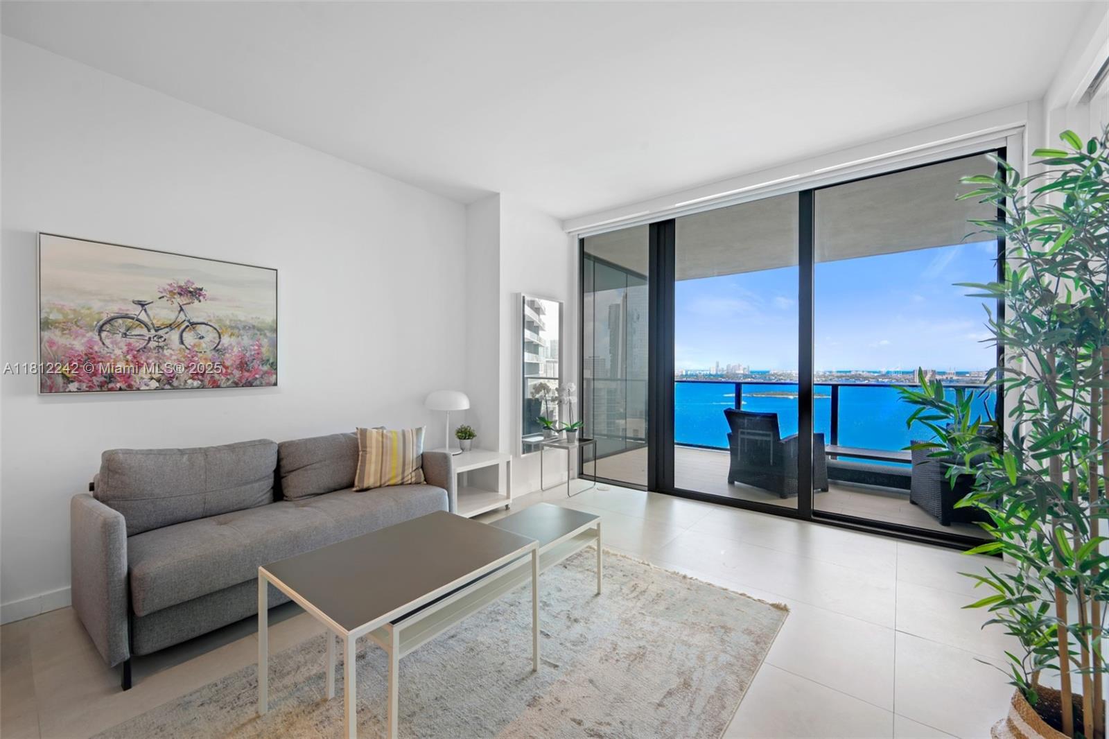 PARAISO BAY CONDO - Residential