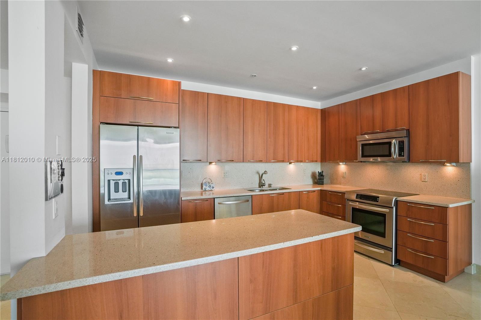 19370 Collins Ave PH-24