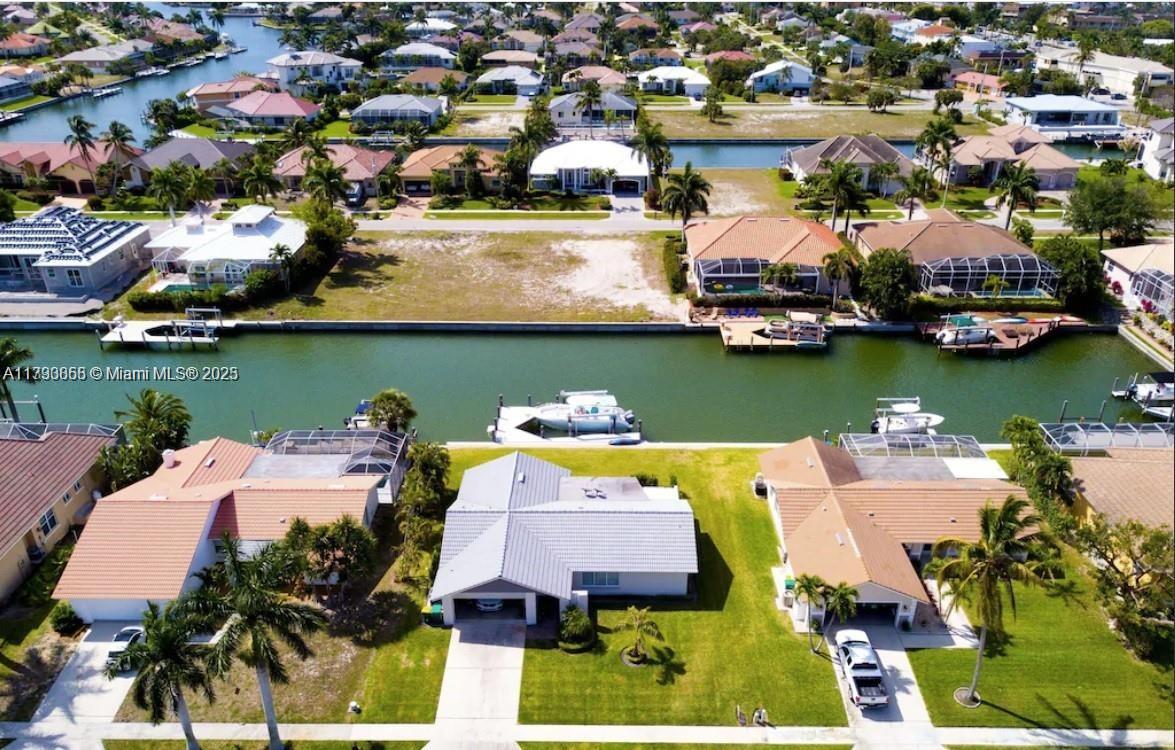 MARCO ISLAND - Residential