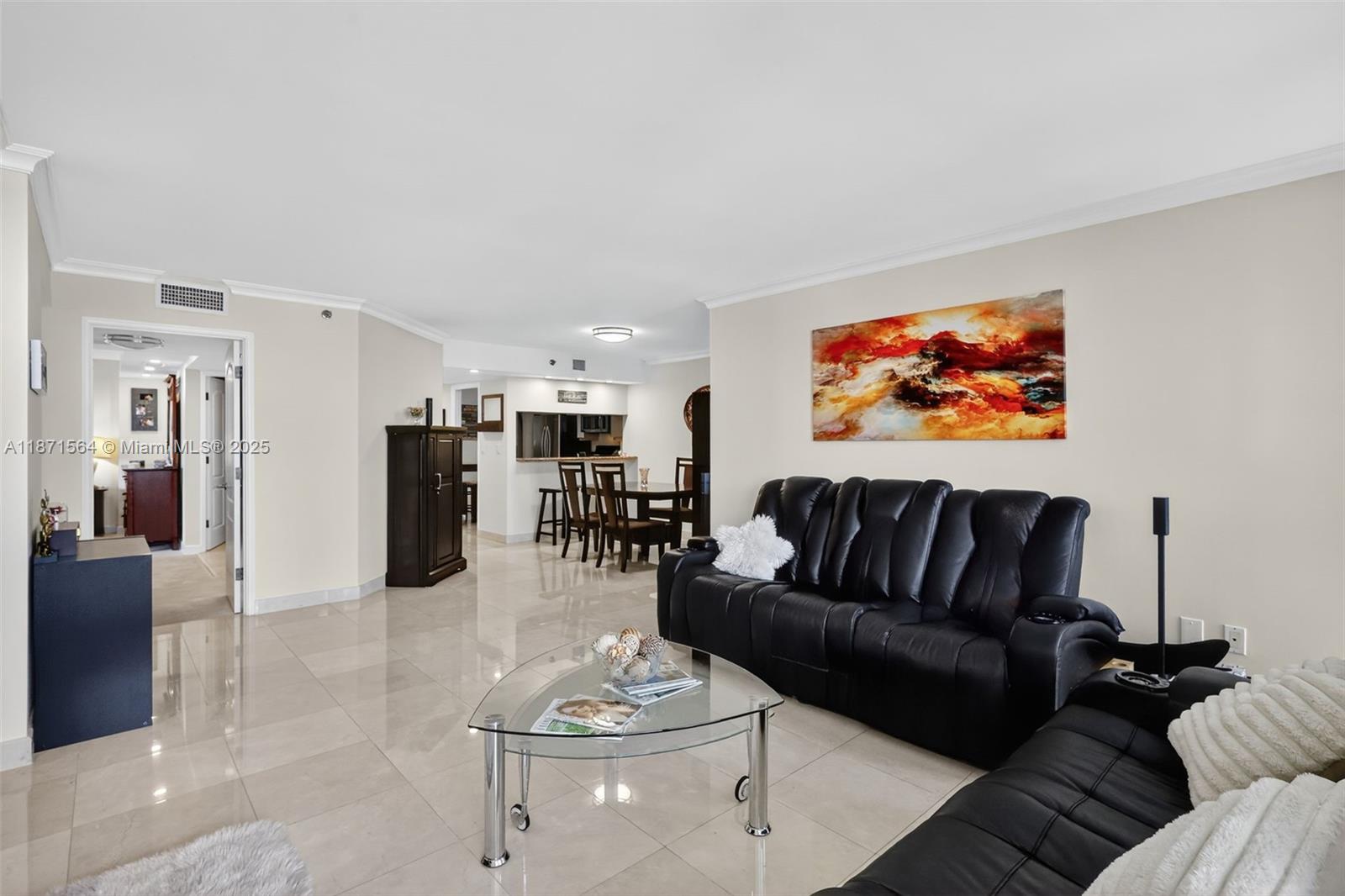 5757 Collins Ave 801