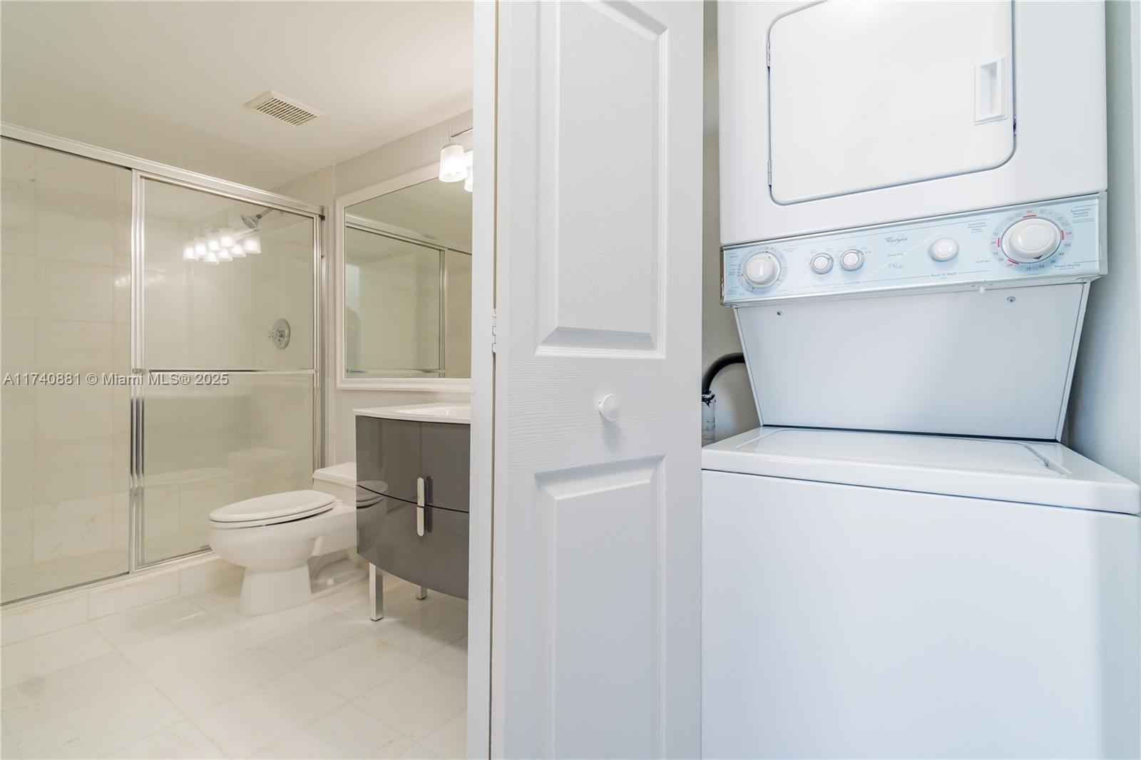 MYSTIC POINTE TOWER 500 - Residential