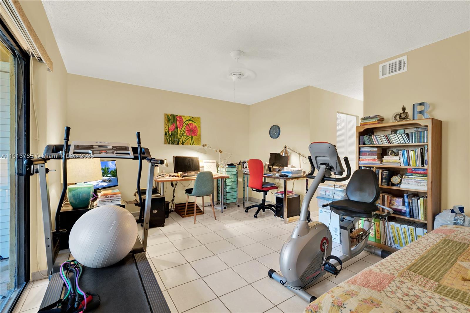 TERRANOVA CONDO #6 - Residential