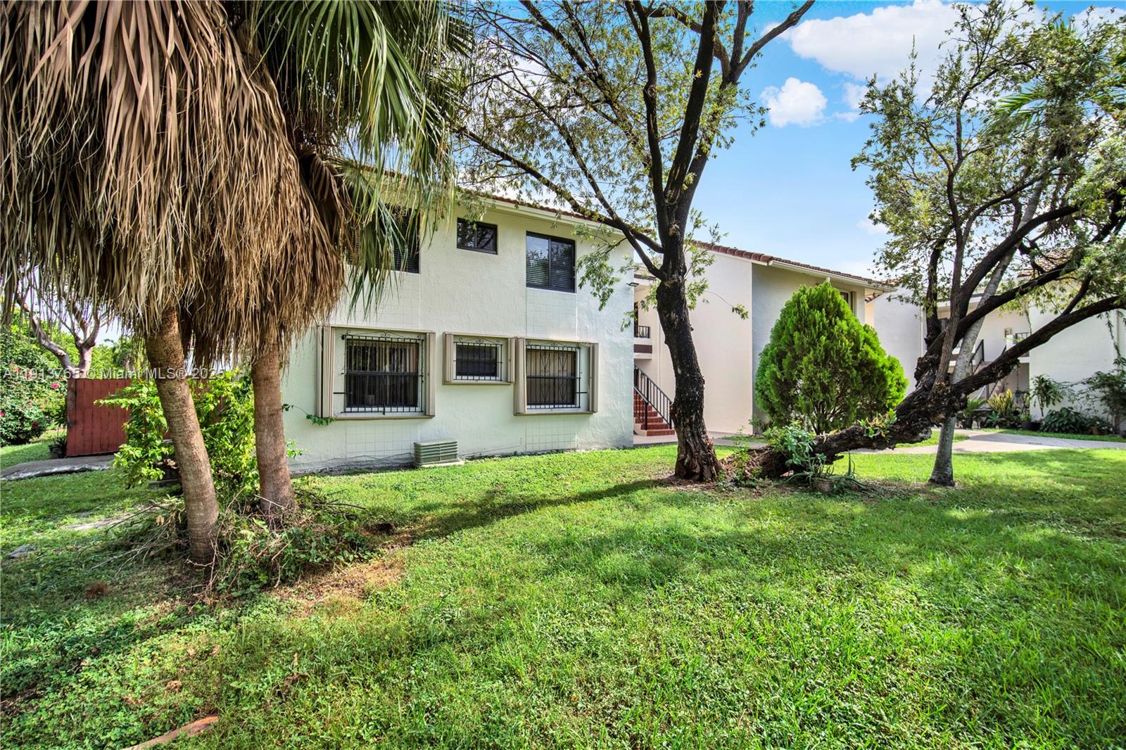 TERRANOVA CONDO #6 - Residential