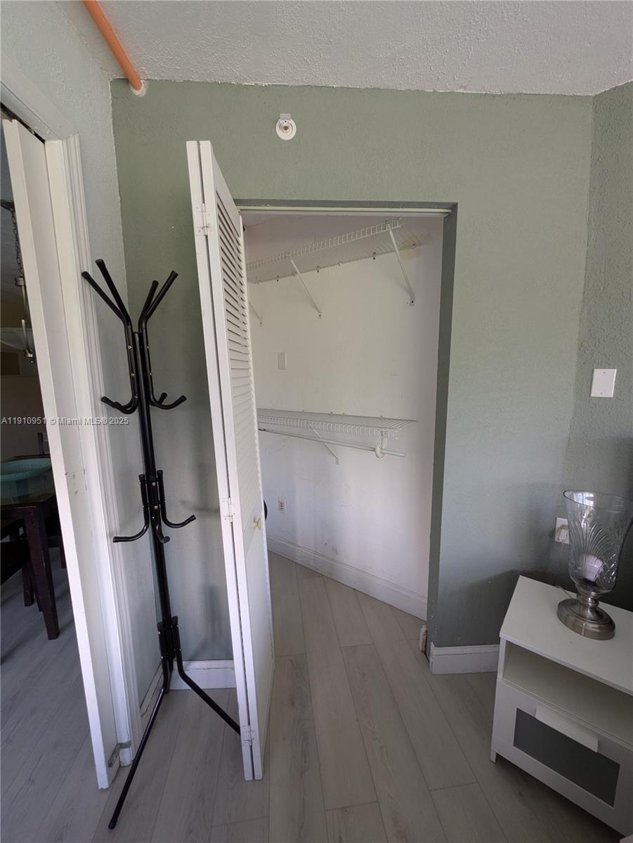 1881 Washington Ave 3G