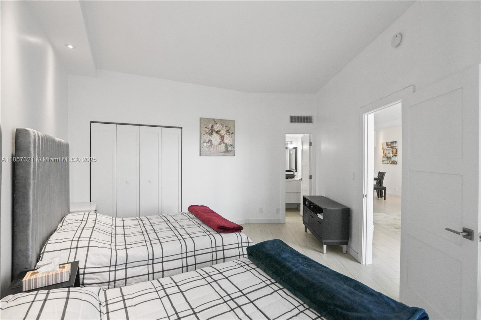 ARLEN HOUSE EAST CONDO - Residential Lease