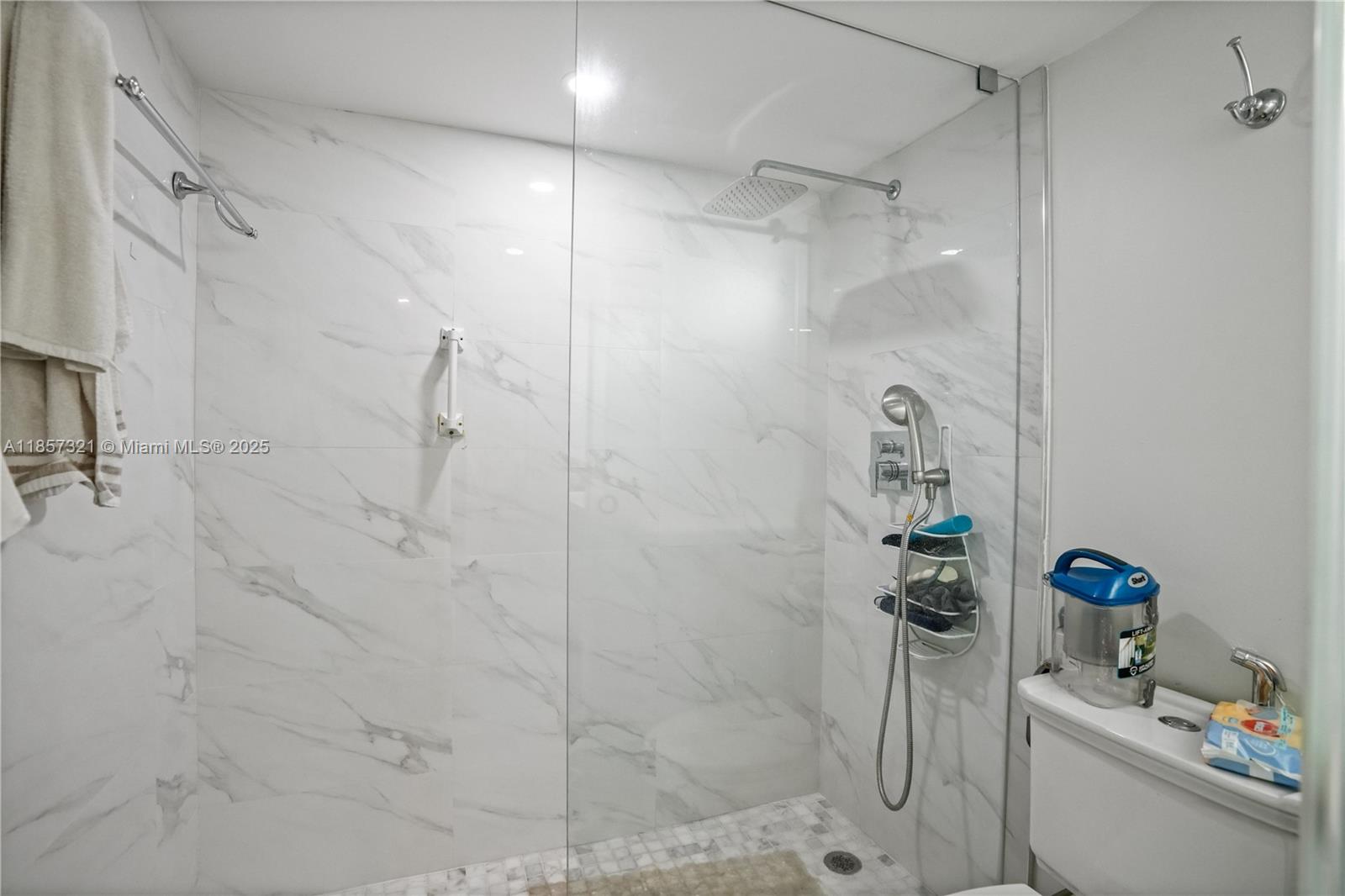 ARLEN HOUSE EAST CONDO - Residential Lease