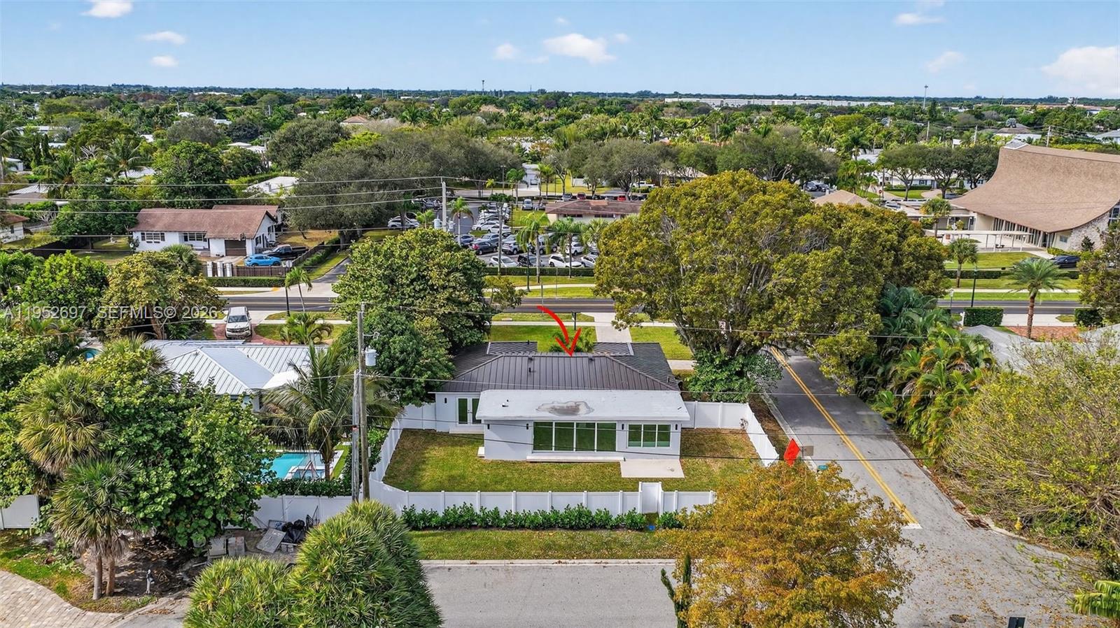 NORTHRIDGE - Residential