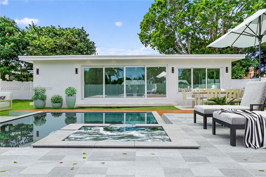 Photo of 1917 N Swinton Ave, Delray Beach, FL 33444 (MLS # A11952697)
