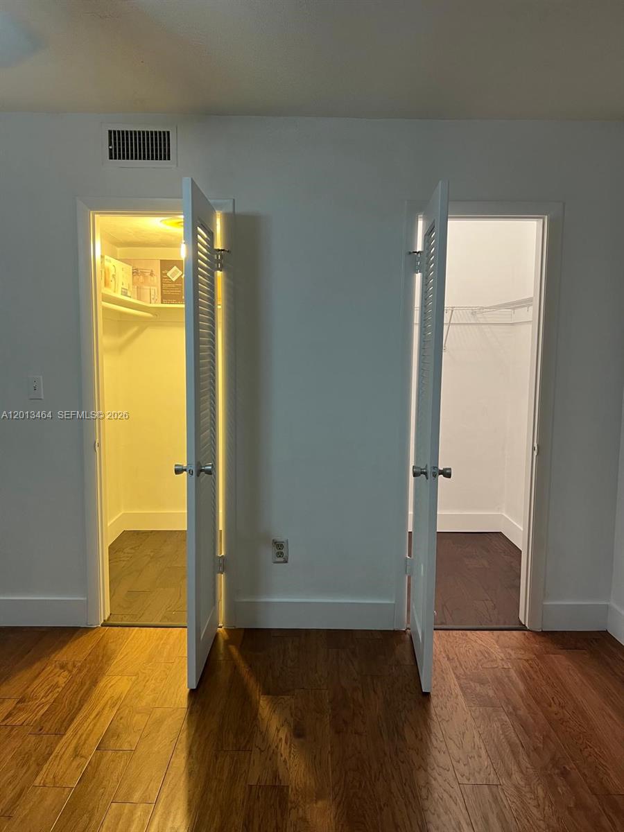 FLAMINGO LAKE - Residential Lease